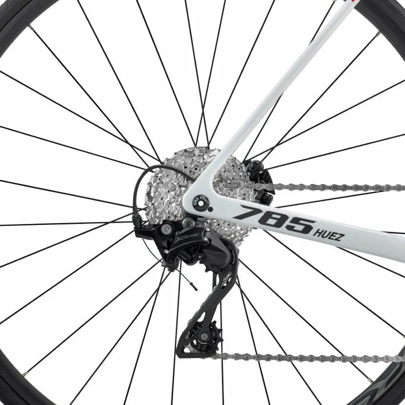 Look 2024 785 Huez Disc Road Bike Shimano 105