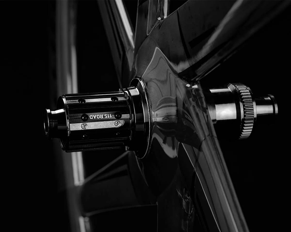 ELITEWHEELS Velo Six Disc Brake Carbon Wheelset