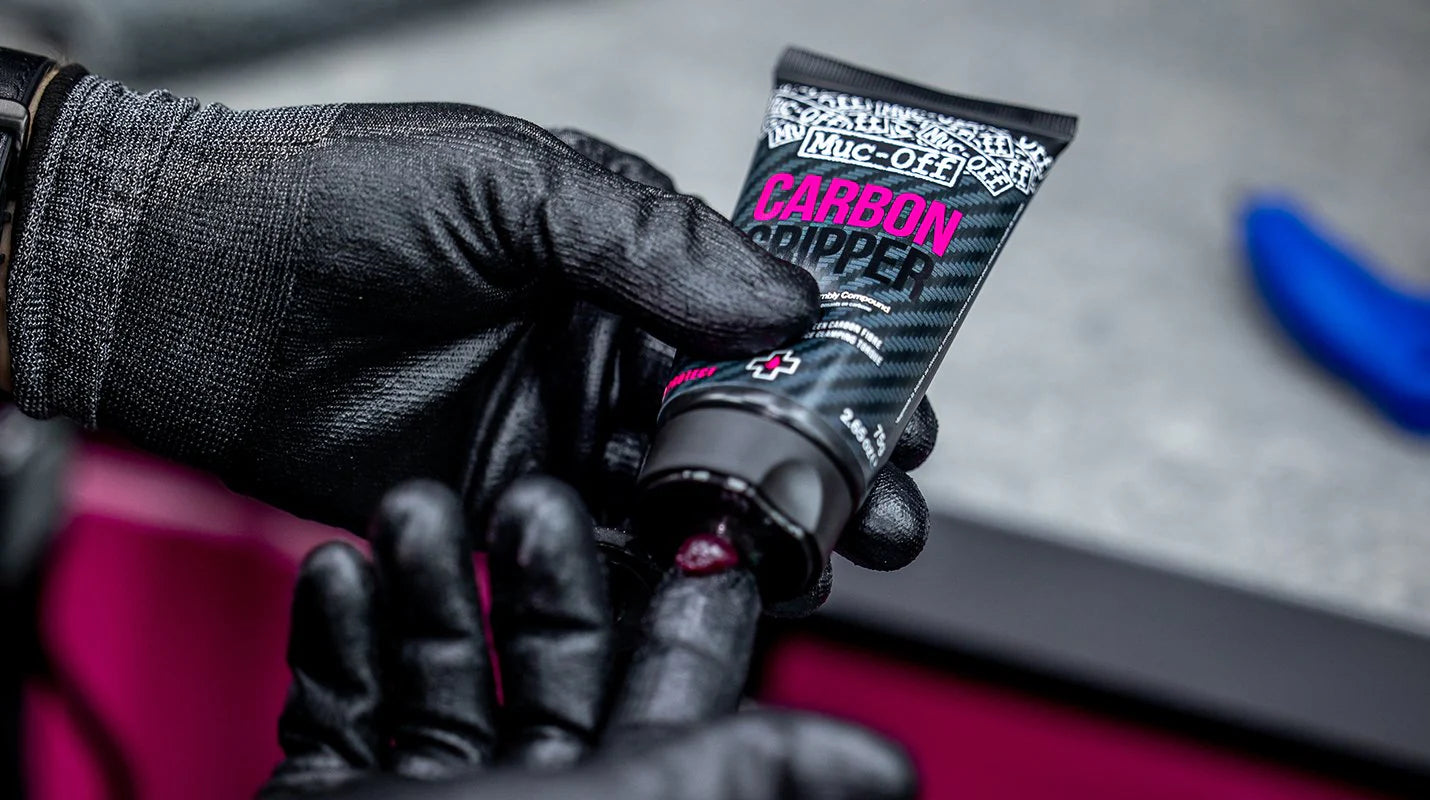 Muc-off-Carbon Gripper - 75g