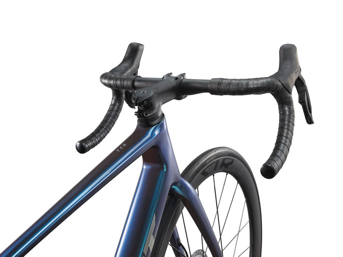Giant 2025 TCR Advanced Pro 0 KOM 公路車/ Giant 2025 TCR Advanced Pro 0 KOM Road Bike